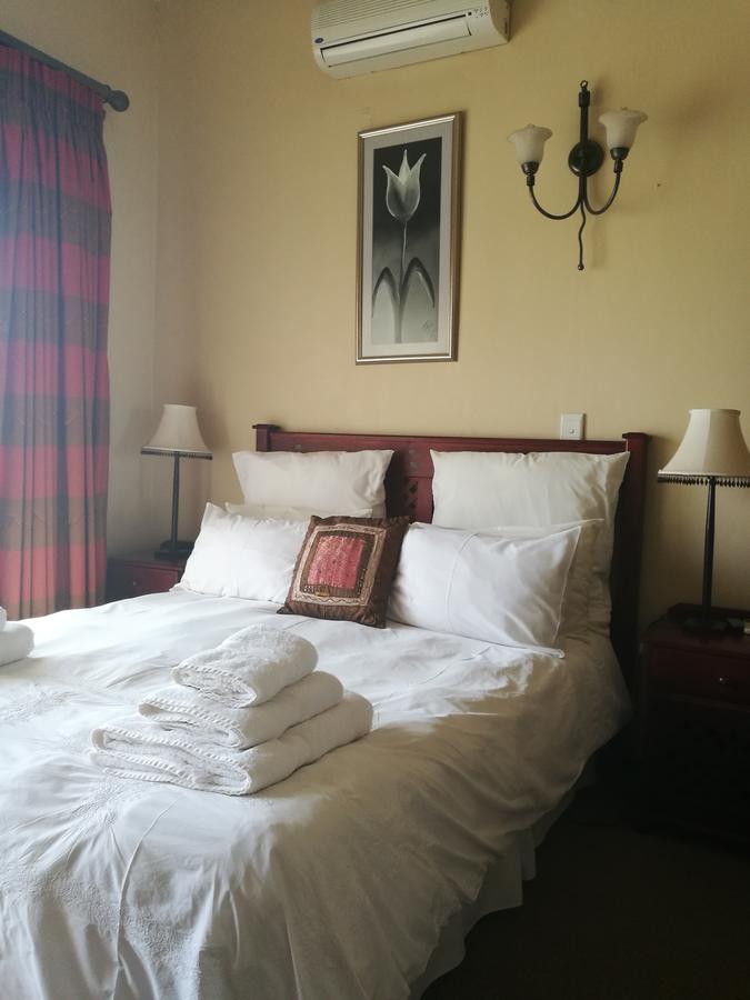 Krige Lodge B&B Блумфонтейн Екстер'єр фото
